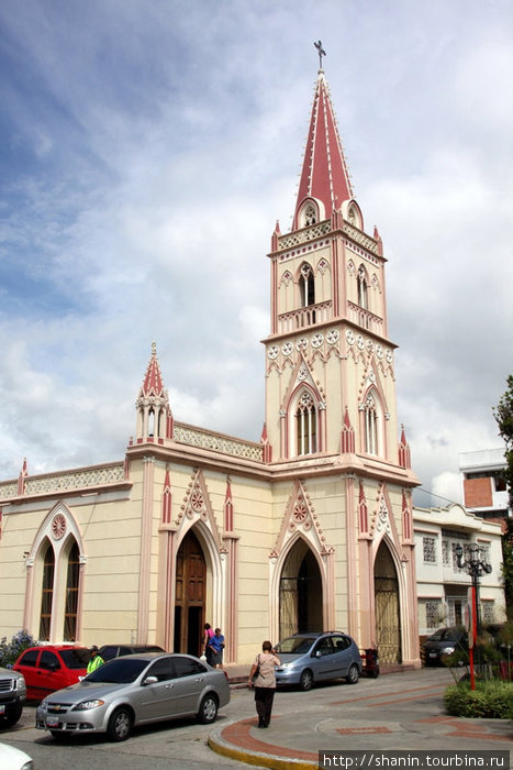 Церковь с высоким шпилем Мерида, Венесуэла