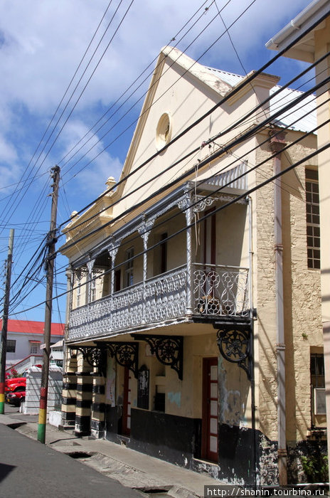 Дом с балконом Гояве, Гренада