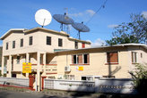 Дом со спутниковыми антеннами