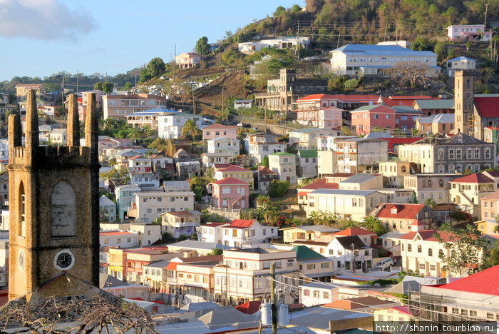 Вид на город из форта Сент-Джорджес, Гренада