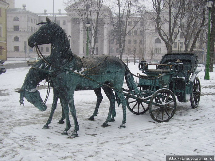 Лошадки у Ратуши в Верхнем городе Минск, Беларусь