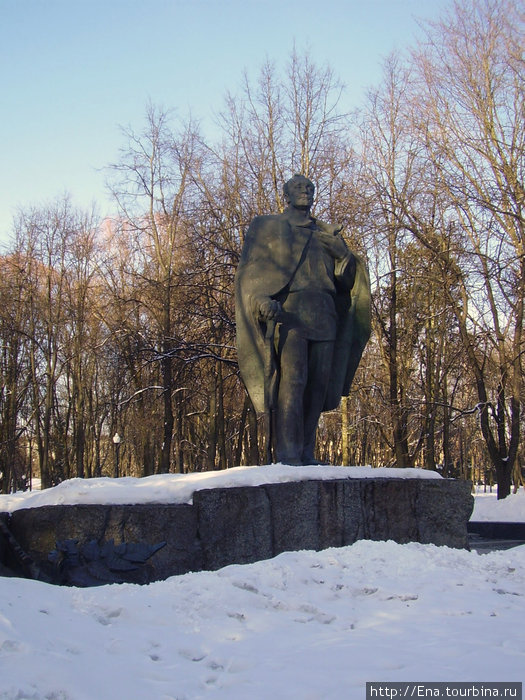 Янка Купала в одноименном парке Минск, Беларусь