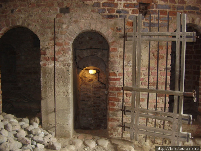 Тюрьма в Мирском замке Минск и область, Беларусь