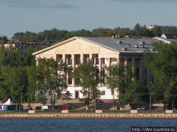 ДК Юбилейный — главный концертный зал города Воткинск, Россия