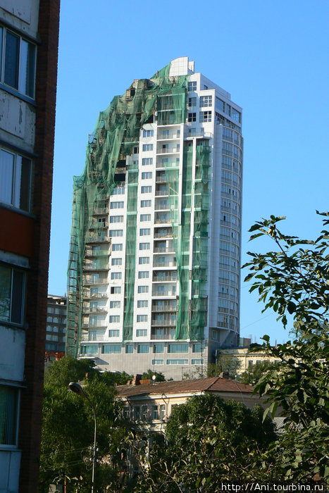 Сигарета — строящееся здание, которое успело погореть Владивосток, Россия