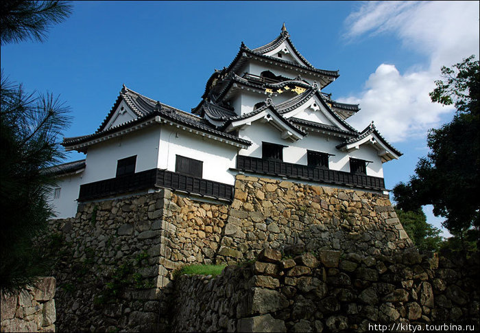 Замок Хиконэ Хиконэ, Япония
