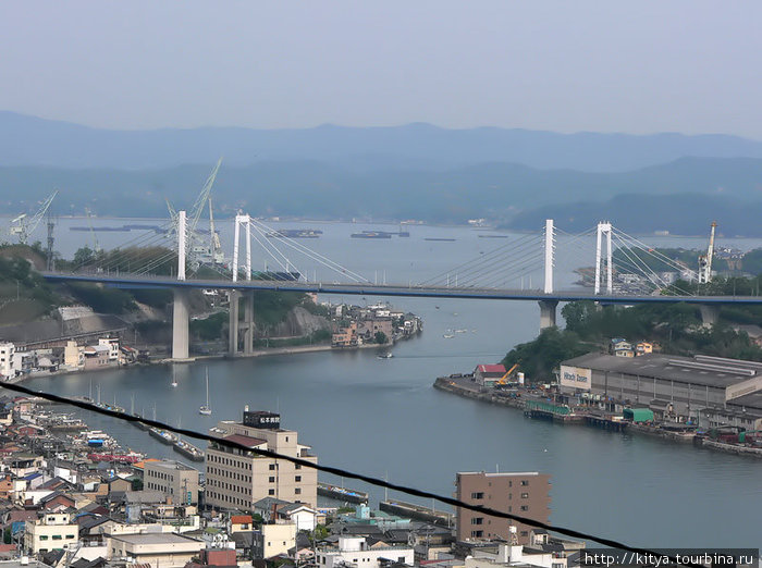 Мост из Ономити на остров Мукаидзима (на котором мы и заблудились), начало дороги Симанами-кайдо, ведущей на Сикоку. Ономити, Япония