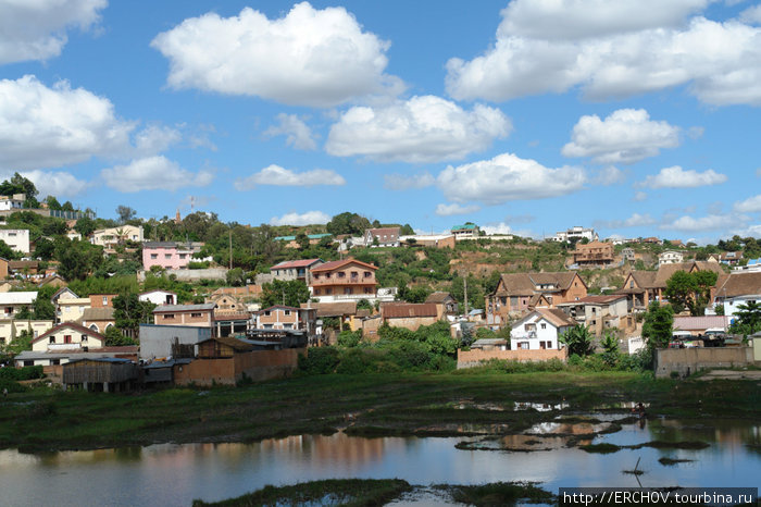 Мадагаскар: вид сверху и снизу Мадагаскар