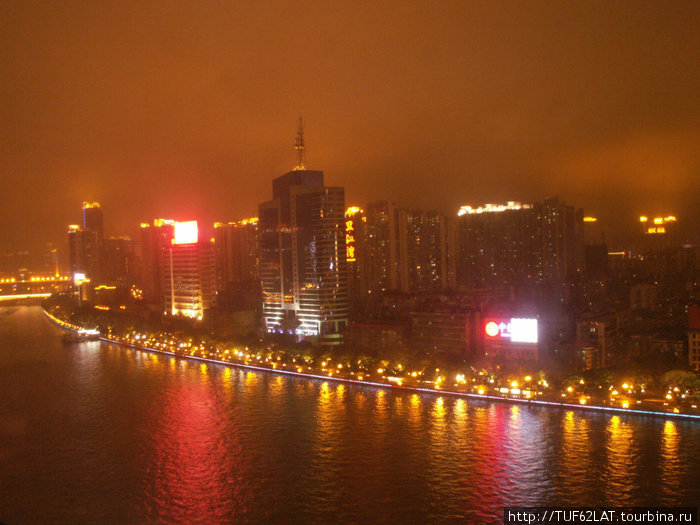 Вид из окна номера Hotel Landmark Canton Гуанчжоу, Китай