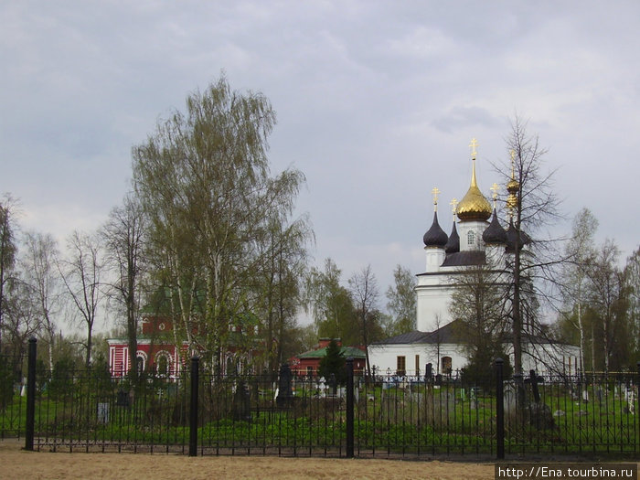 Вознесенская церковь и Георгиевский храм Рыбинск, Россия
