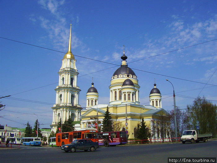 Спасо-Преображенский собор на Соборной площади Рыбинск, Россия