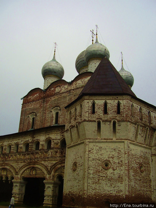 29.08.2009. пгт. Борисоглебский. Борисоглебский монастырь. Южная Сергиевская надвратная церковь Борисоглебский, Россия