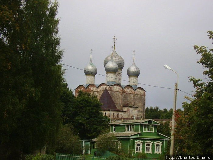 29.08.2009. пгт. Борисоглебский. Сергиевская надвратная церковь Борисоглебского монастыря Борисоглебский, Россия