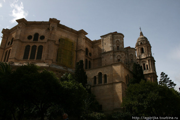 Кафедральный собор и улочки старого города Малага, Испания