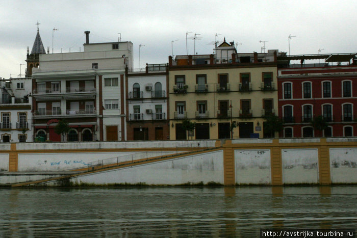 Река с труднопроизносимым названием Севилья, Испания