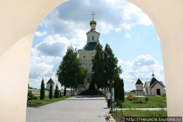 Иоанно-Богословский Макаровский мужской монастырь Саранск, Россия