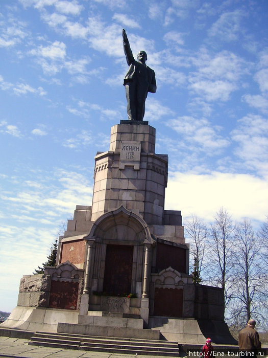 26.04.2009. Кострома. Памятник Ленину.