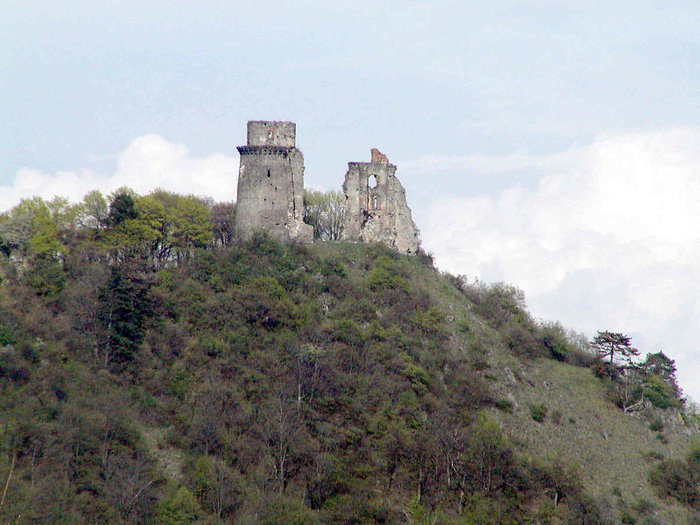 Руины замка Сланец / Slanec hrad