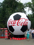 Футбольный мяч в Центральном парке (от главного спонсора праздника).