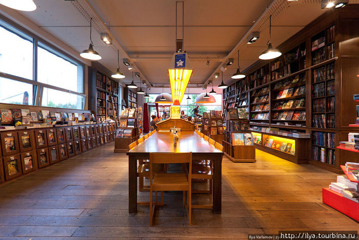 Книжный ресторан в Брюсселе Брюссель, Бельгия