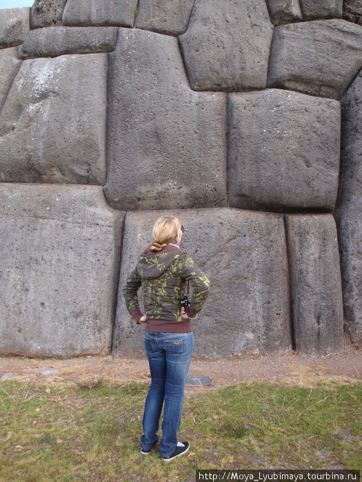 между камнями не пройдет даже лезвие... Куско, Перу