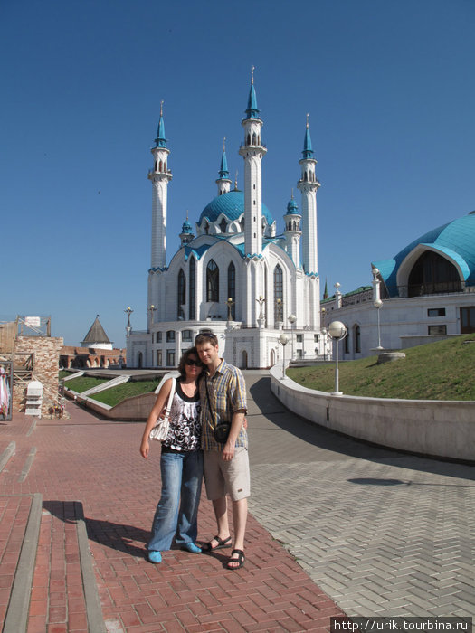 на территории Кремля, я с супругой Казань, Россия