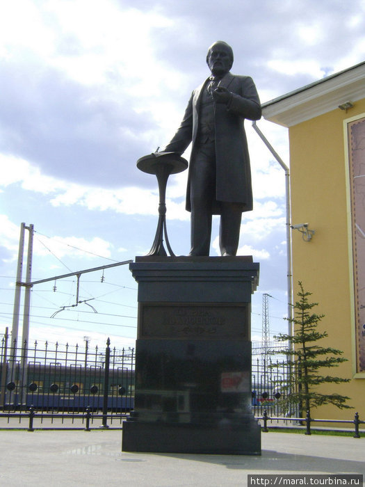 31 июля 2008 года в день 140-летия Северной железной дороги возле здания вокзала Ярославль-Главный был открыт памятник Савве Мамонтову — основателю Северной магистрали Россия