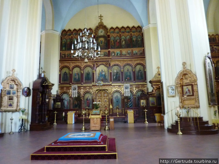 Главный алтарь в храме Пречистой Божьей Матери. Литва