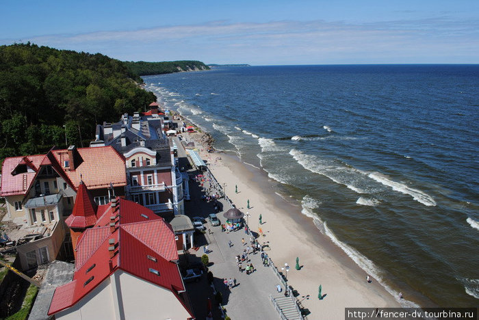 Балтийское море очень холодное, и в середине июня тут еще мало кто купается.