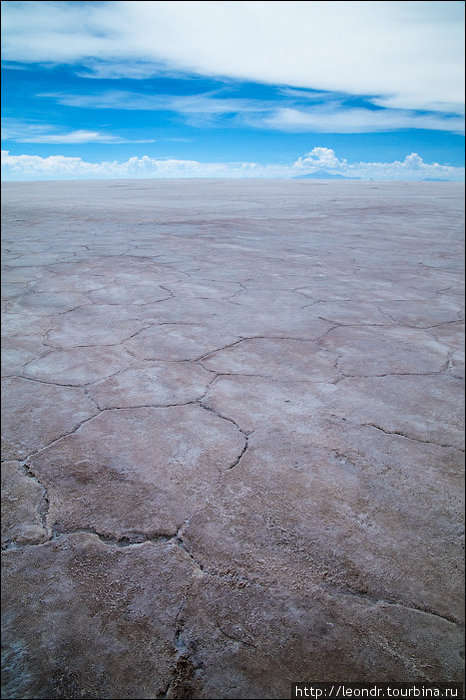 Боливия. Соляное озеро в Уюни