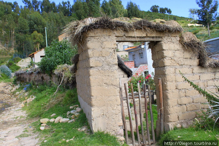 Житьё островитян Исла-дель-Сол, Боливия