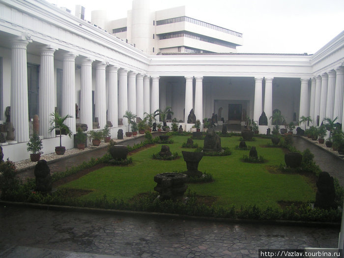 Коллекции Национального музея Джакарта, Индонезия