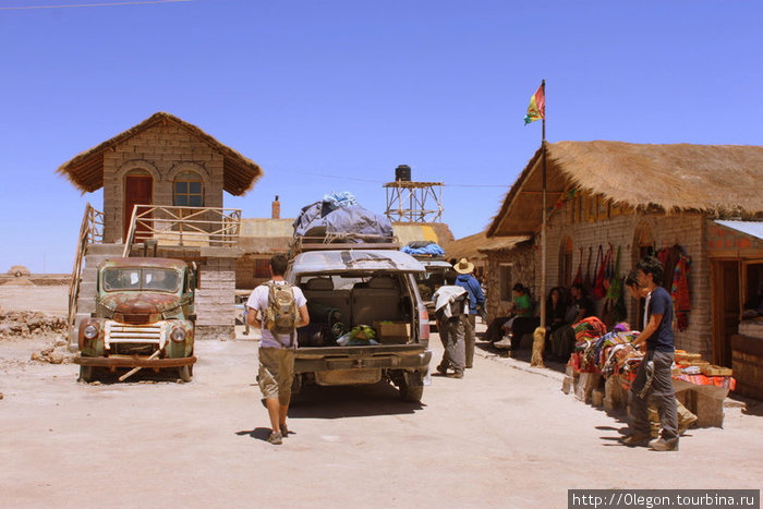 Торговые лотки для туристов Колчани, Боливия