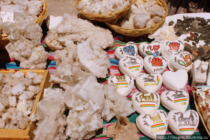 Сувениры и куски соли Колчани, Боливия