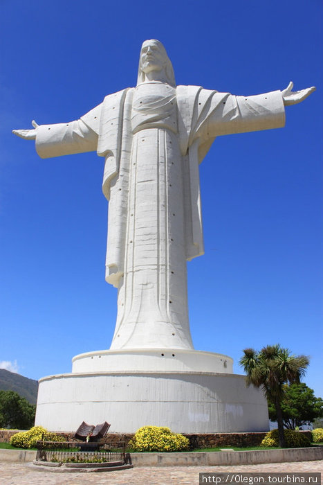 Самая большая статуя Христа