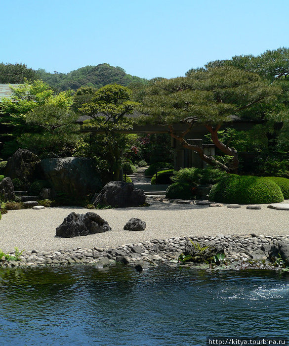 Сад в музее Адати Ясуги, Япония