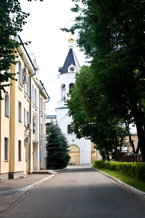 Снимать внутри Стены Богородице-Рождественского монастыря нельзя Владимир, Россия