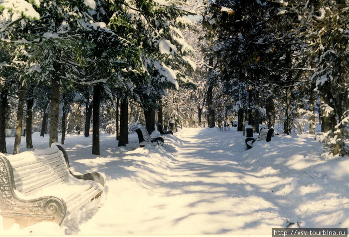 Заснеженный Кисловодск. Декабрь 2001 года. Кисловодск, Россия