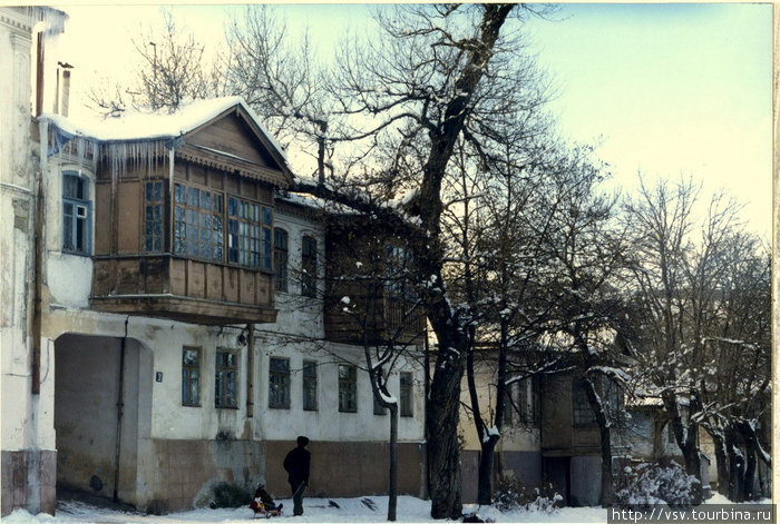 Заснеженный Кисловодск. Декабрь 2001 года.