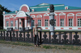 Первый Темниковский музей был основан еще в 1901 г.   Этот музей был закрыт в 1956 году. Через 10 лет П.П. Смирновым, известным мордовским краеведом, открыт на общественных началах, в 1968 году получил республиканский статус .