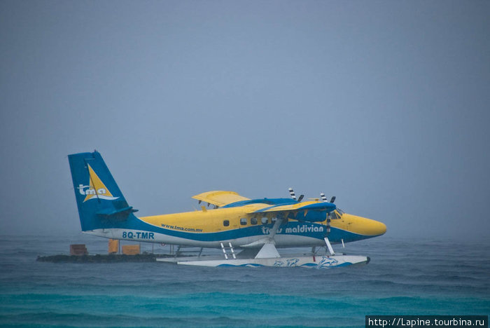 Мокнет, мокнет самолет... Баа Атолл, Мальдивские острова
