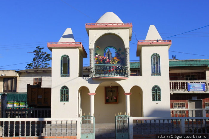 Храм посёлка Ингапирка, Эквадор