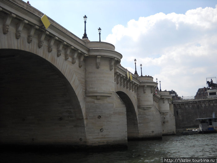 Пон-Нёф, Новый мост Париж, Франция