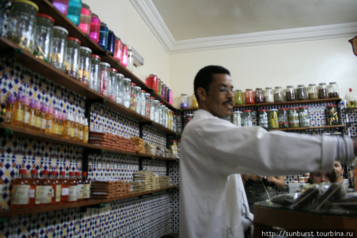 Продавец масла из Арганы и не только Марокко