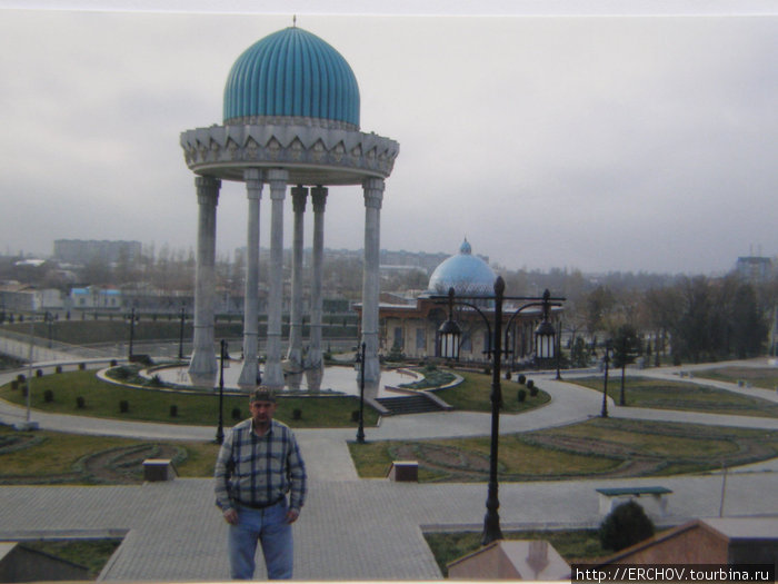 Монумент борцам за независимость, а точнее басмачам. Ташкент, Узбекистан