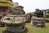 Руины ступы на территории монастыря Варт Туммикарат