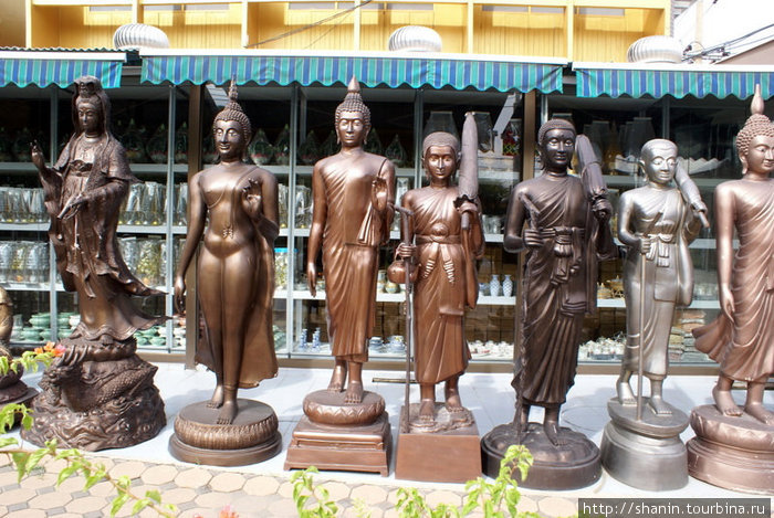 Будды на продажу — современное массовое производство по старинным образцам Аюттхая, Таиланд