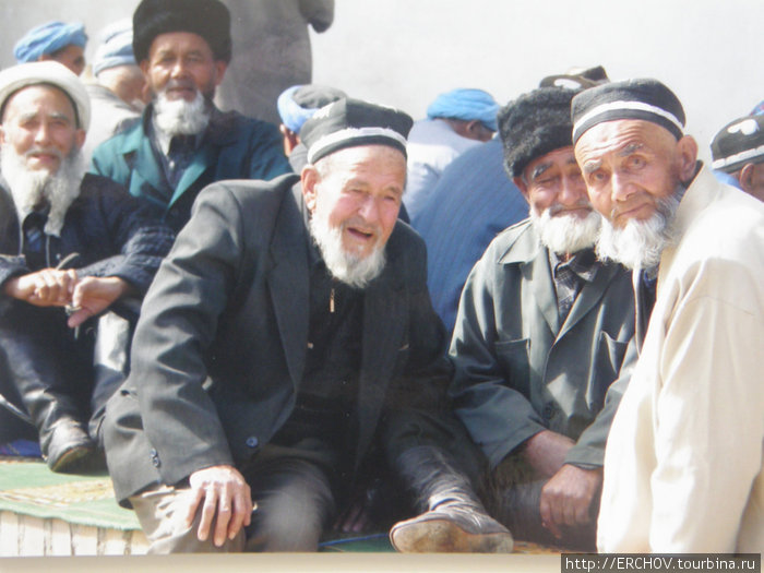 Мужчины Узбекистана Узбекистан