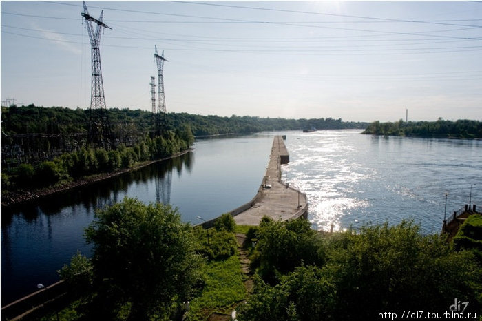 Подпорожская ГЭС-шлюз Республика Карелия, Россия