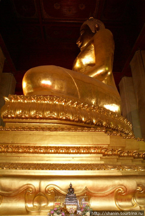 Гигантский Будда — вод сбоку Аюттхая, Таиланд